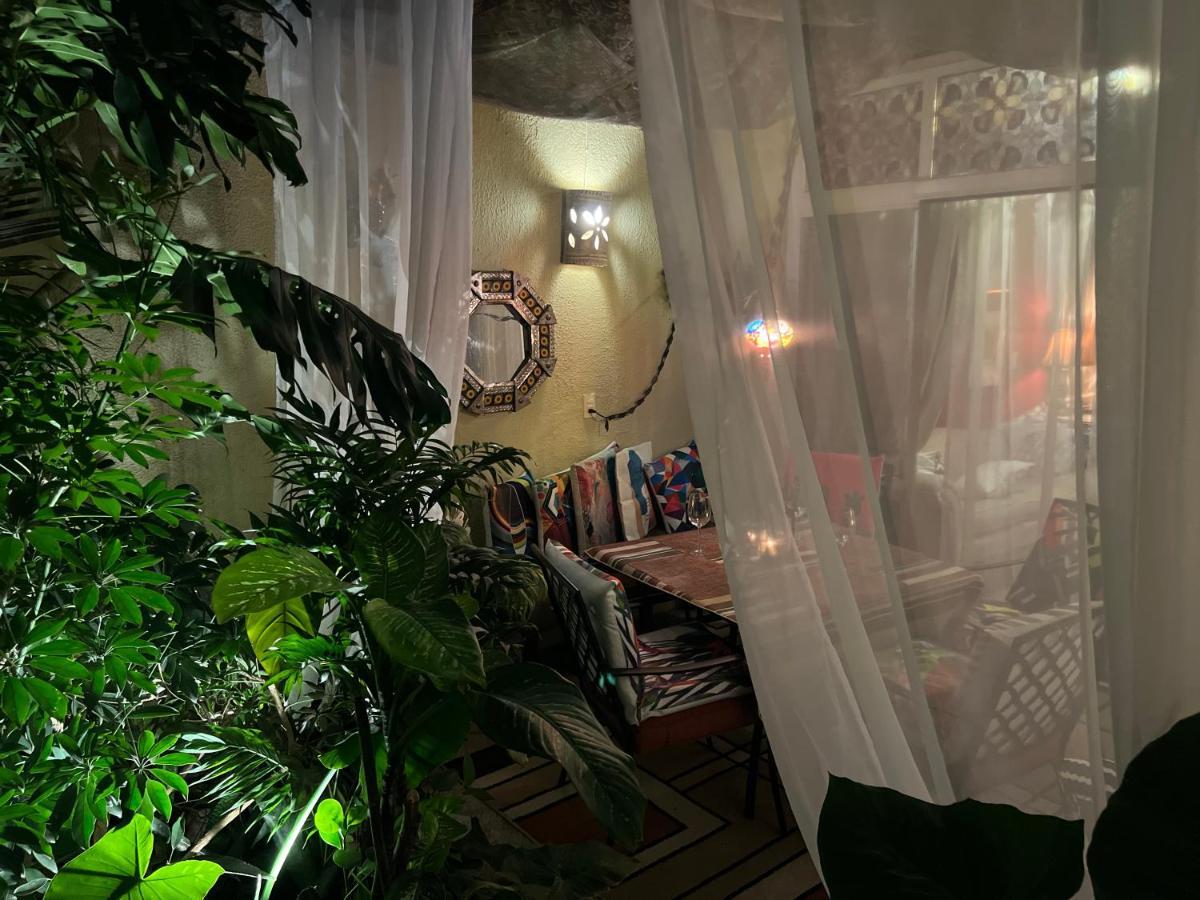 Dickinson Guest House, Guadalajara Expo ภายนอก รูปภาพ