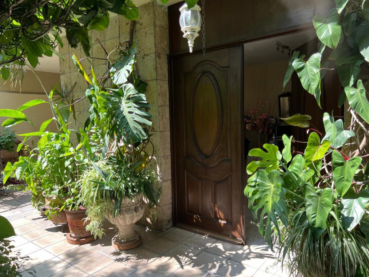 Dickinson Guest House, Guadalajara Expo ภายนอก รูปภาพ