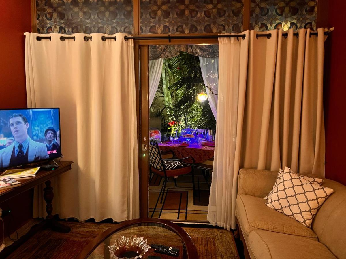 Dickinson Guest House, Guadalajara Expo ภายนอก รูปภาพ